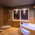 Einzigartige Traumwohnung Mit Whirlpool & Sauna Bietet Luxus Und Erholung Apartamento *