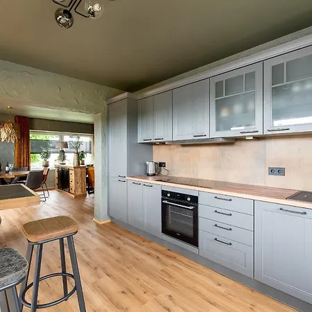 Einzigartige Traumwohnung Mit Whirlpool & Sauna Bietet Luxus Und Erholung * Neuheilenbach