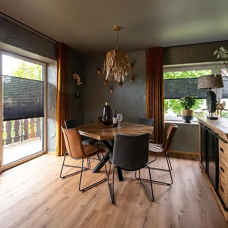 Einzigartige Traumwohnung Mit Whirlpool & Sauna Bietet Luxus Und Erholung Daire