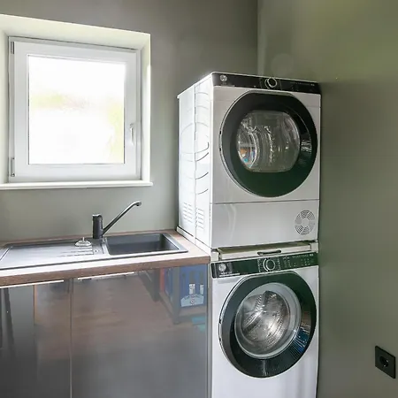 Apartmán Einzigartige Traumwohnung Mit Whirlpool & Sauna Bietet Luxus Und Erholung Neuheilenbach