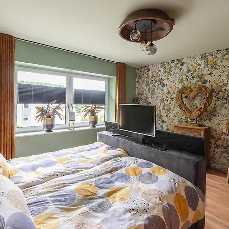 Einzigartige Traumwohnung Mit Whirlpool & Sauna Bietet Luxus Und Erholung Neuheilenbach