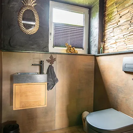 Einzigartige Traumwohnung Mit Whirlpool & Sauna Bietet Luxus Und Erholung Neuheilenbach