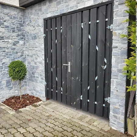 Einzigartige Traumwohnung Mit Whirlpool & Sauna Bietet Luxus Und Erholung Apartment