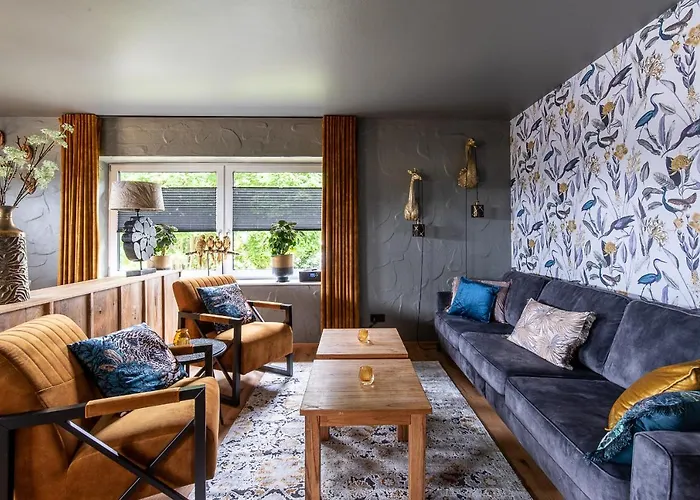 Einzigartige Traumwohnung Mit Whirlpool & Sauna Bietet Luxus Und Erholung Neuheilenbach