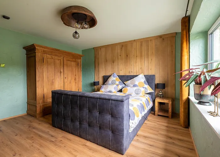 Einzigartige Traumwohnung Mit Whirlpool & Sauna Bietet Luxus Und Erholung